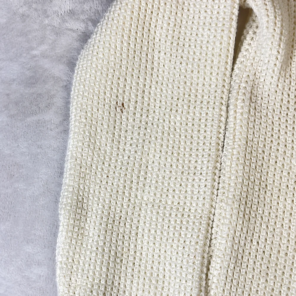 Holebrook details brand